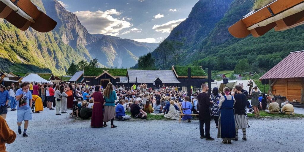 festivales vikingos en Noruega  Gudvangen