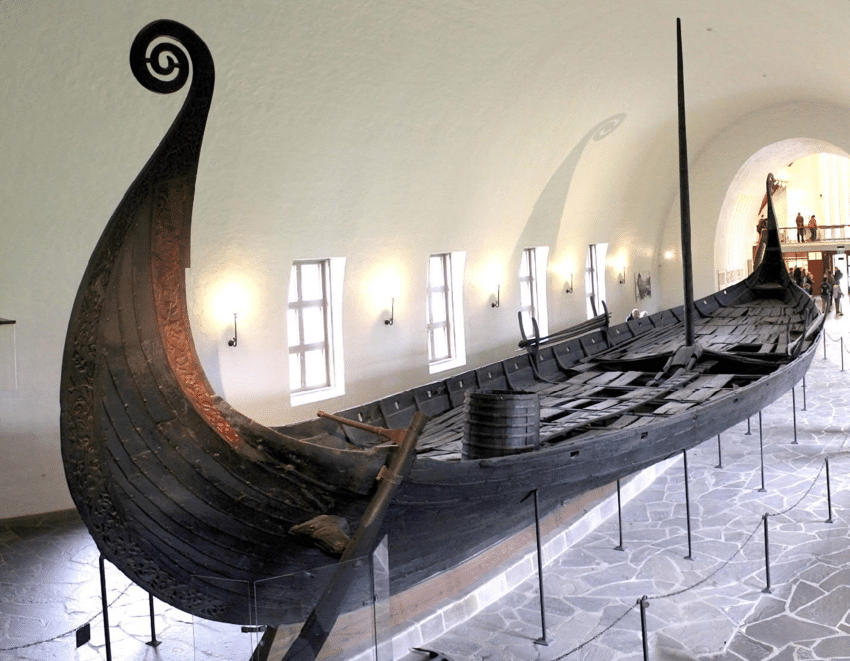 Oseberg drakkar vikingos